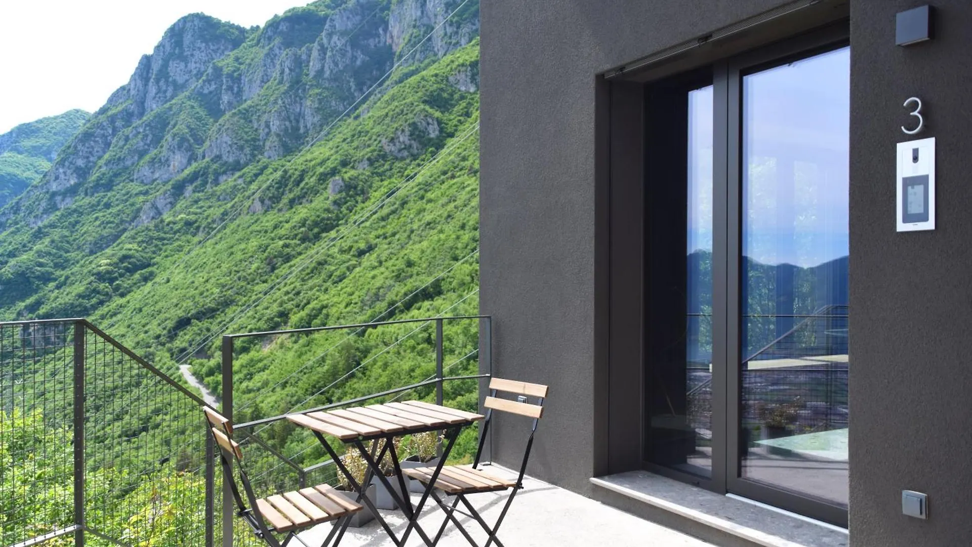 La Casa Di Cesare Hotel Rogno Guest house