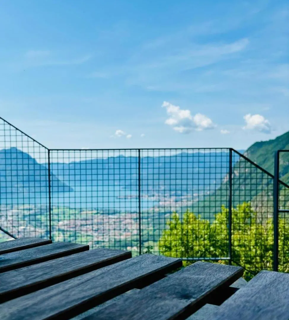 La Casa Di Cesare Hotel Rogno Guest house