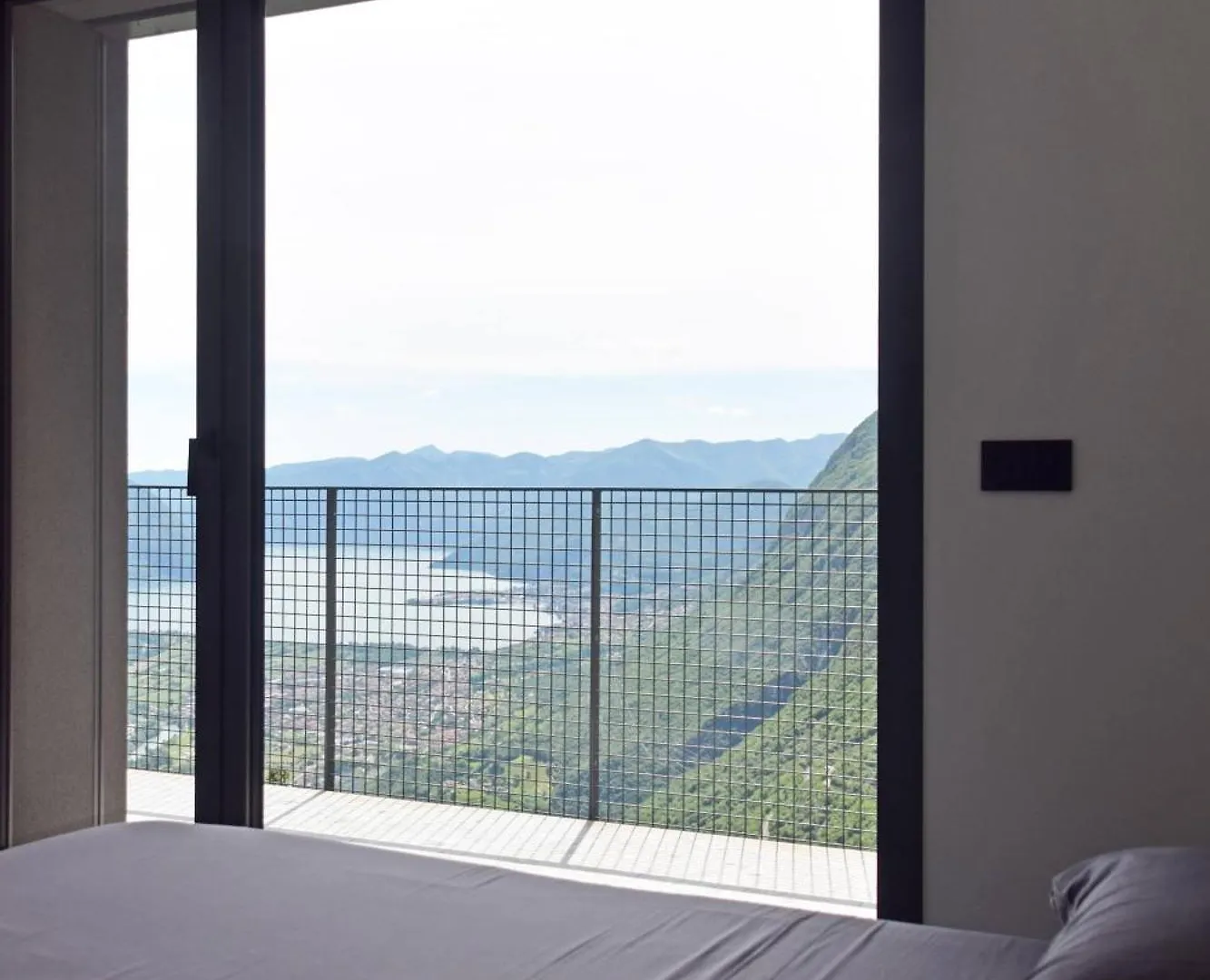 La Casa Di Cesare Hotel Rogno Guest house
